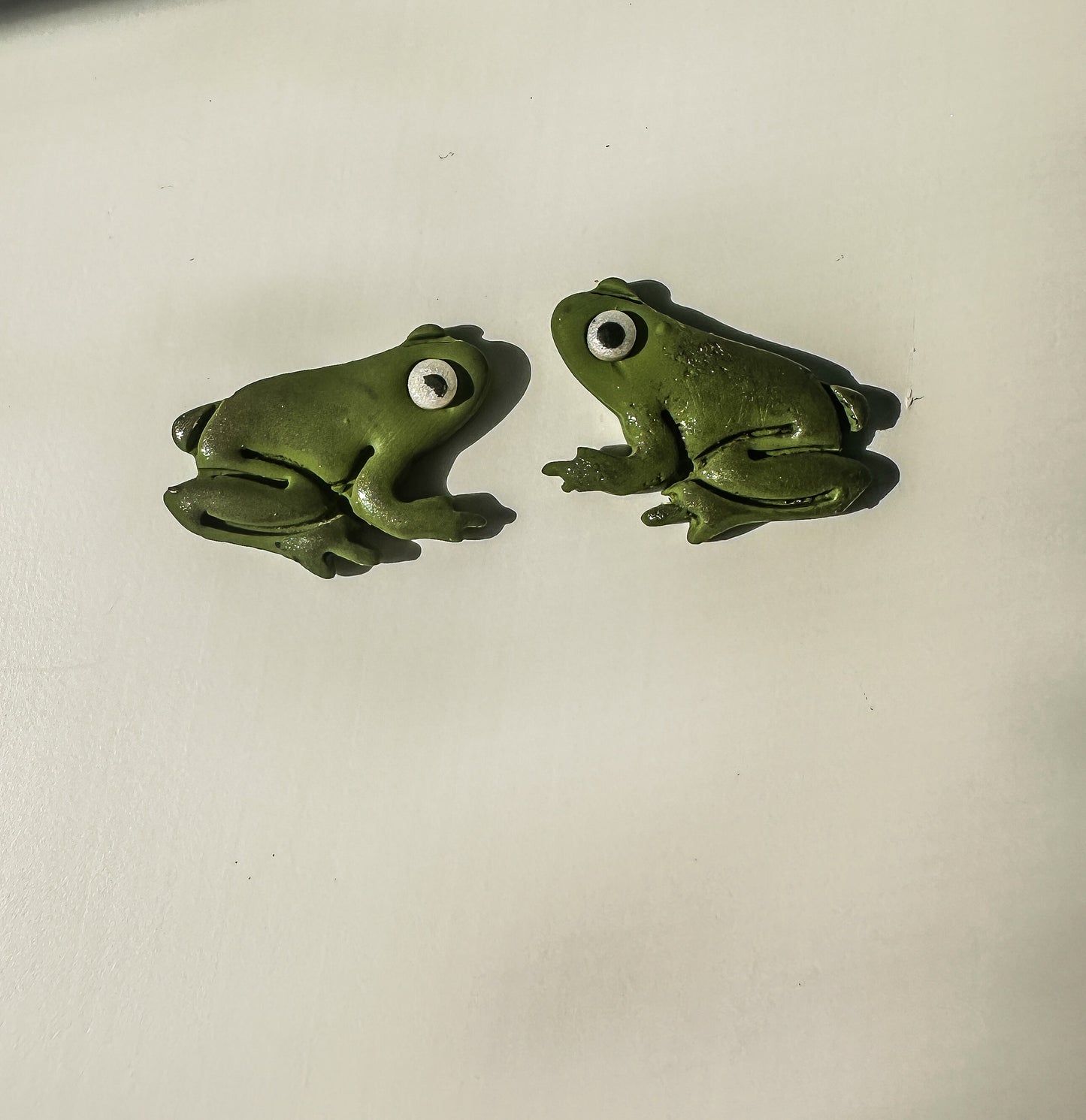 Enchanted Froggy Chorus Stud Earrings