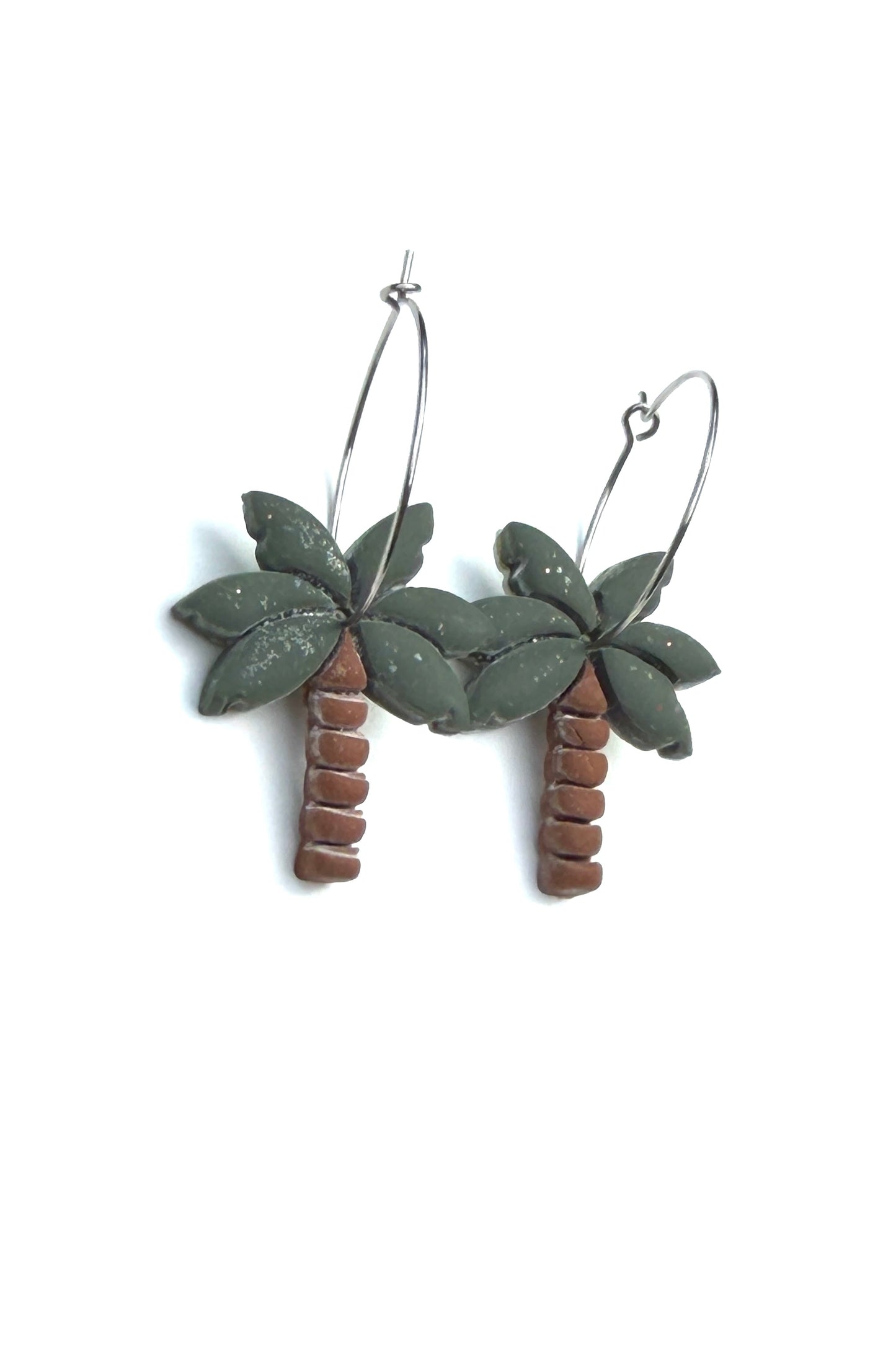 Enchanted Island Palm Hoops