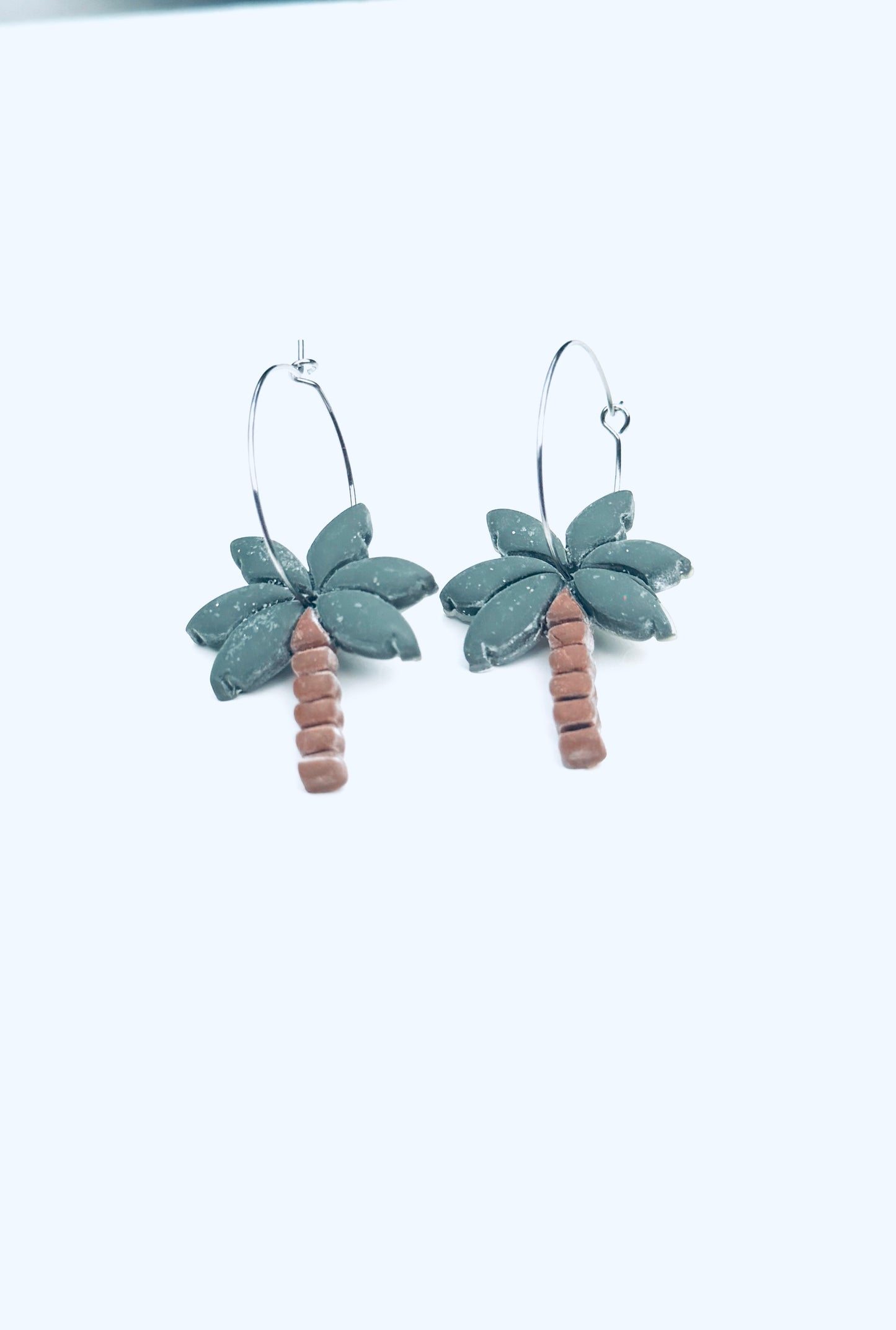 Enchanted Island Palm Hoops