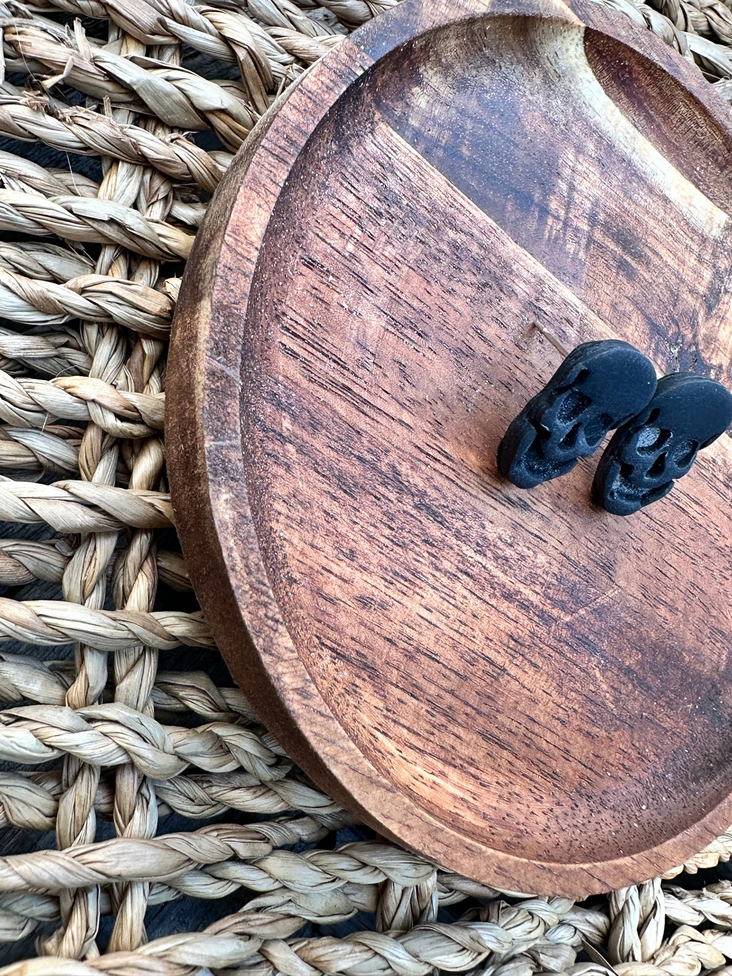 Enchanted Black Skull Stud Earrings – Handmade Polymer Clay Jewelry, Gothic Studs, Spooky Halloween Earrings, Goth Aesthetic Jewelry