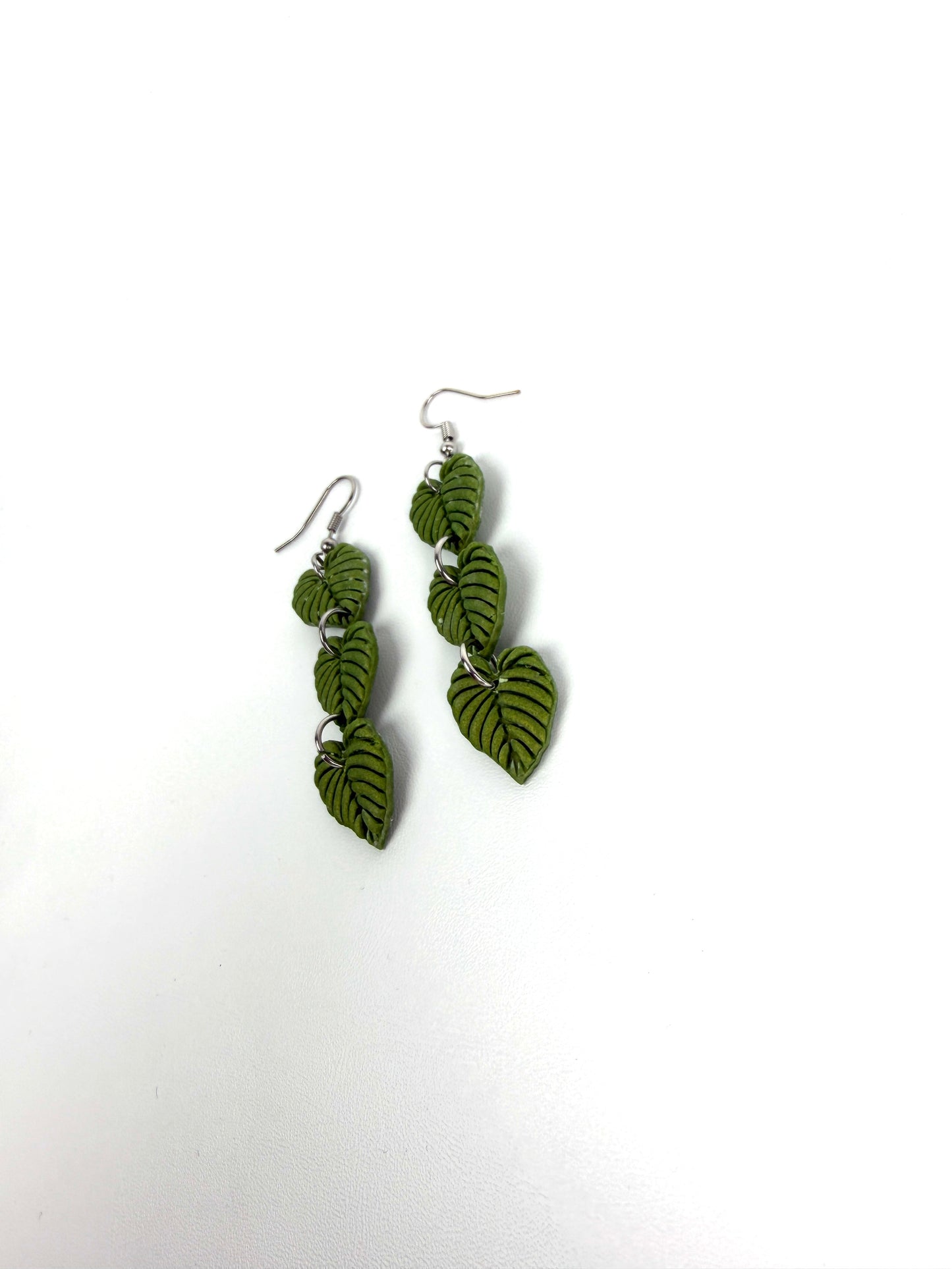Monstera Leaf Cascade Earrings | Tropical Green Polymer Clay Dangles | Lightweight Botanical Statement Jewelry