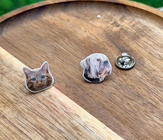 Custom Pet Photo Pin example